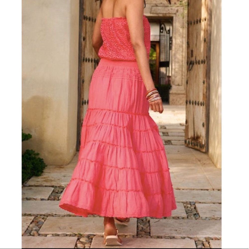 NWT CORAL STRAPLESS CROCHET HI-LO MAXI DRESS - Picture 3 of 8